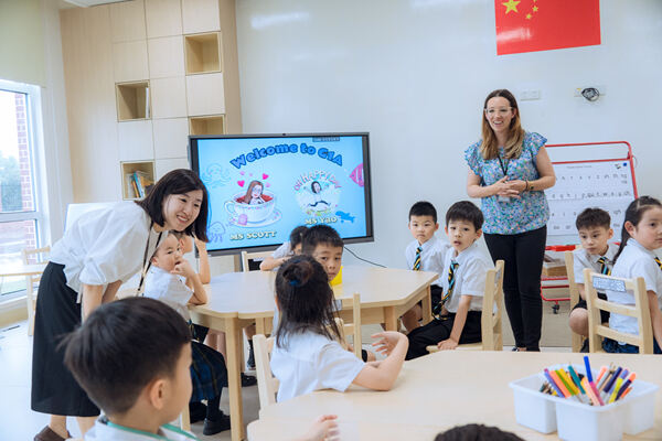 开学报到日,南通惠立学校